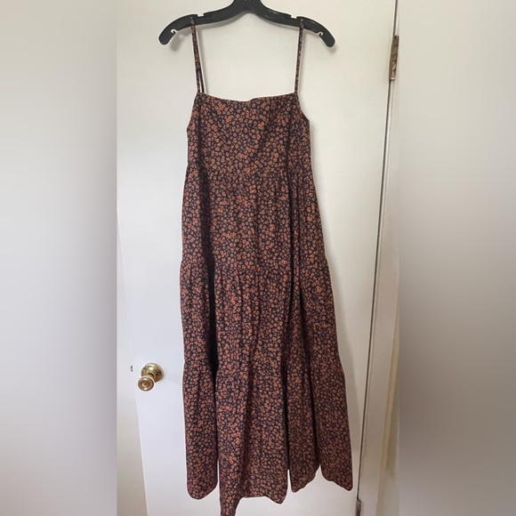 Matteau Floral-print tiered cotton-poplin maxi dress - Picture 5 of 10